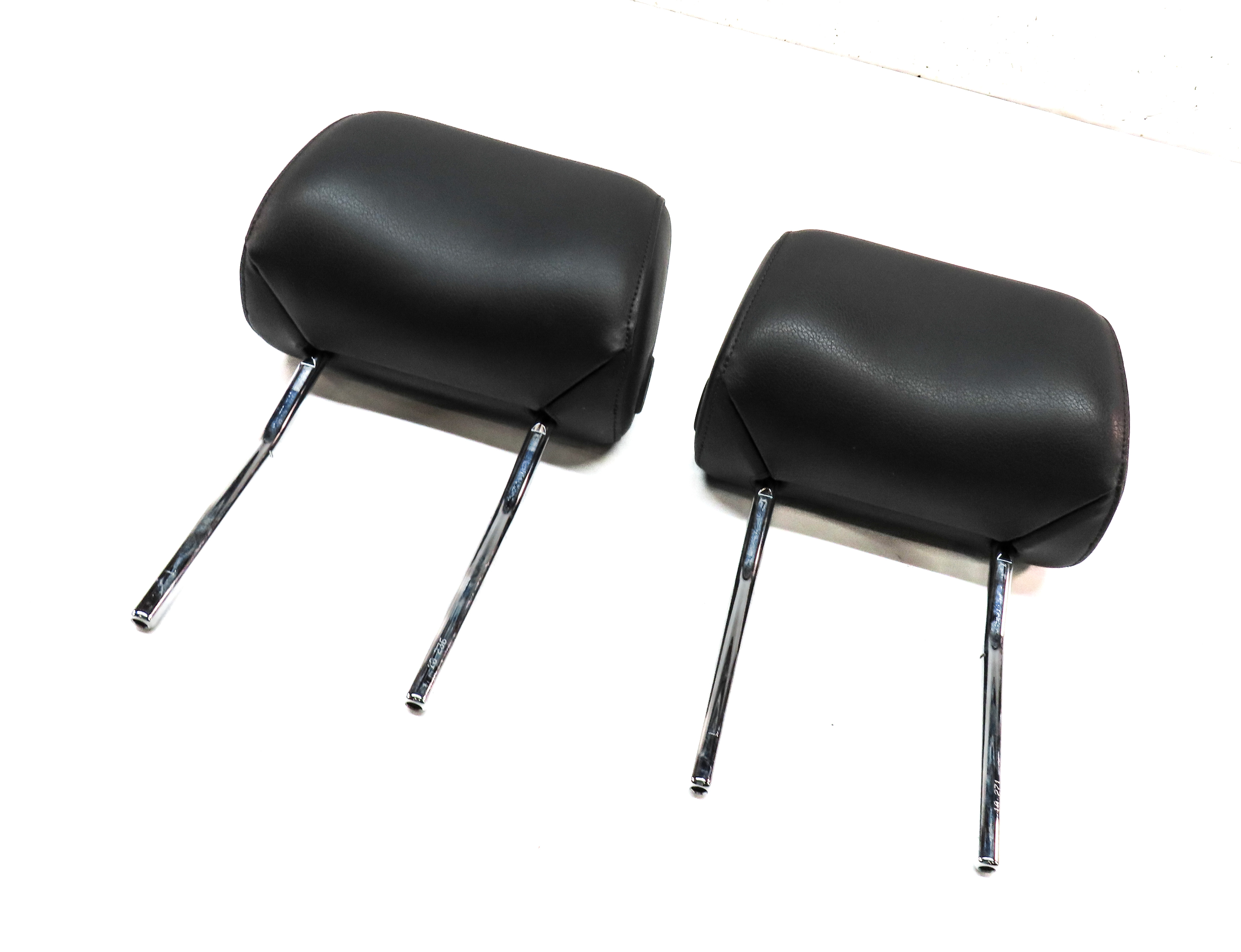2008-2015 AUDI Q7 (4L) FRONT LEFT & RIGHT SEAT HEADREST HEAD REST SET-2 (BLACK) — exact item pictured